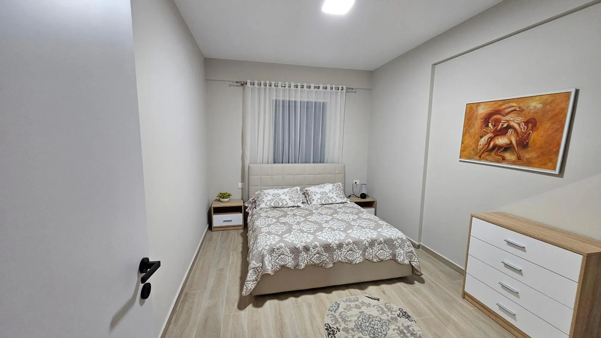 Andi'S Apartment Golem  Albania