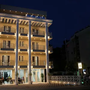 Hotel Julius, Golem (Tirana)